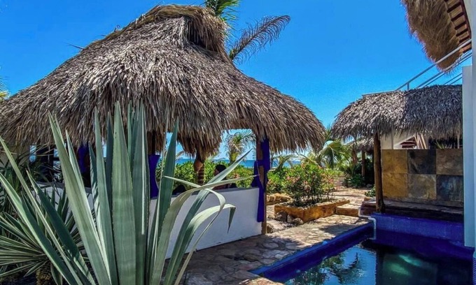 Puerto Escondido House | Sunset Villa is just 60 meters from the beach and 10 minutes from the airport.