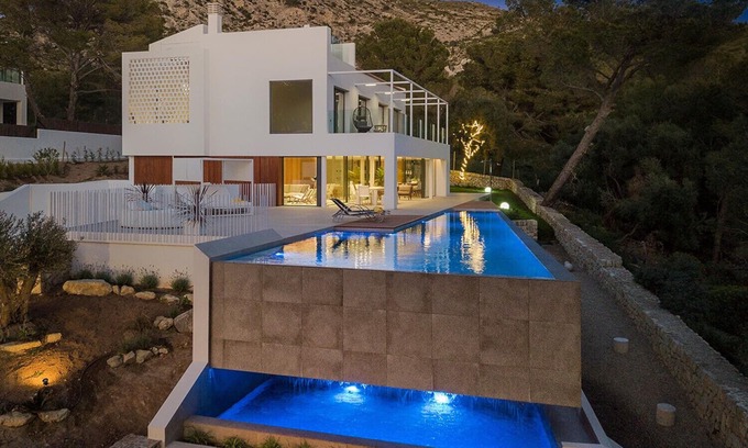 Alcudia Villa | Sunset Villa Views - Luxurous villa with view on the Alcudia Bay