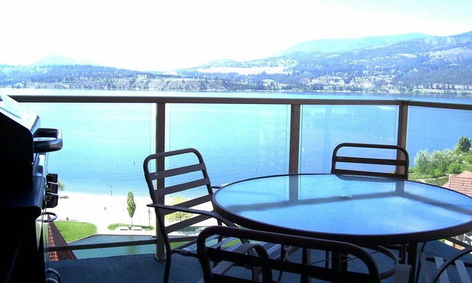 North End Condo | Sunset Waterfront Resort by DKRA