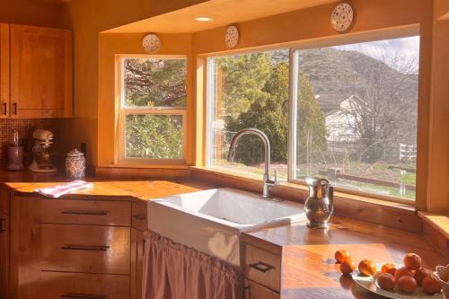Cornville House | Sunshine House - Nestled In Page Springs