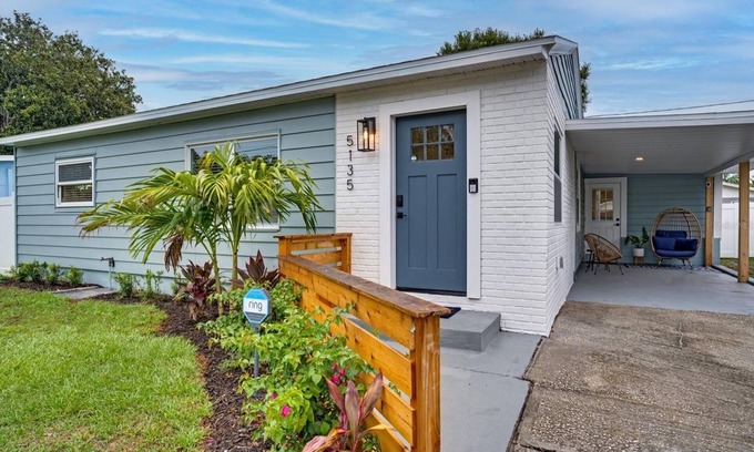 Gulfport House | Sunshine State of Mind