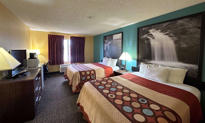 Appleton Hotel | Super 8 by Wyndham Appleton
