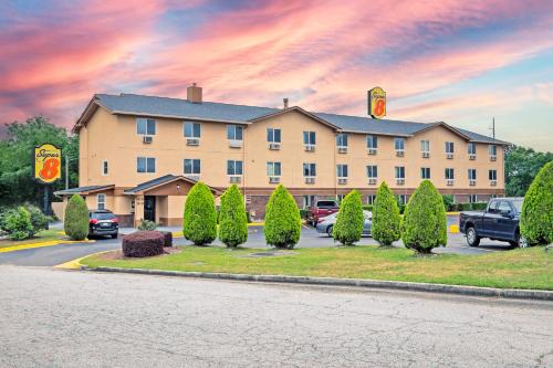 Augusta Hotel | Super 8 by Wyndham Augusta Ft Eisenhower Area