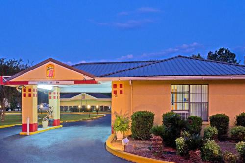 Chipley Hotel | Super 8 by Wyndham Chipley