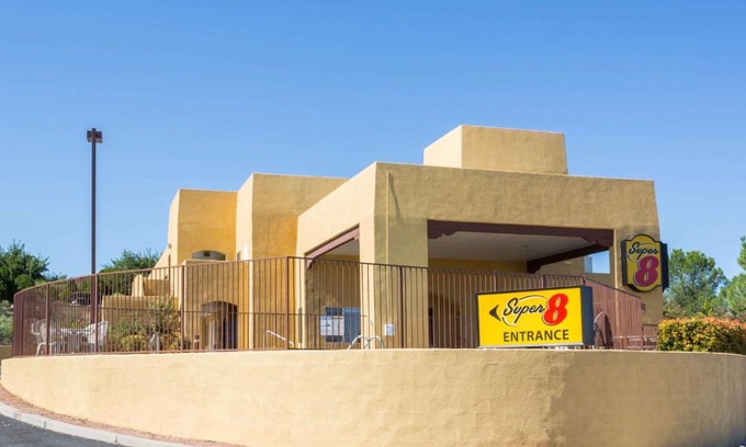 Cottonwood Hotel | Super 8 by Wyndham Cottonwood