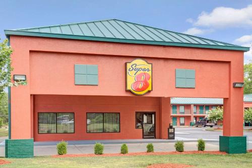Gainesville Hotel | Super 8 by Wyndham Gainesville