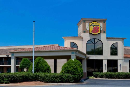 Huntersville Hotel | Super 8 by Wyndham Huntersville/Charlotte Area