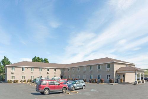 Lewiston Hotel | Super 8 by Wyndham Lewiston