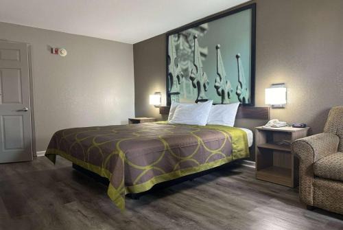 Monroe Hotel | Super 8 by Wyndham Monroe