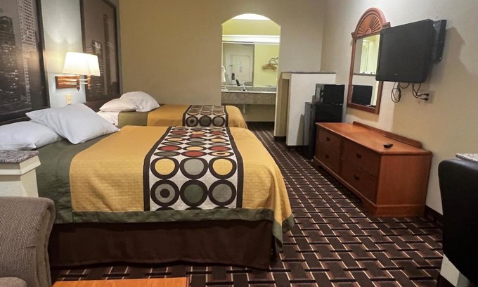 Stafford Hotel | Super 8 by Wyndham Stafford Sugarland Area