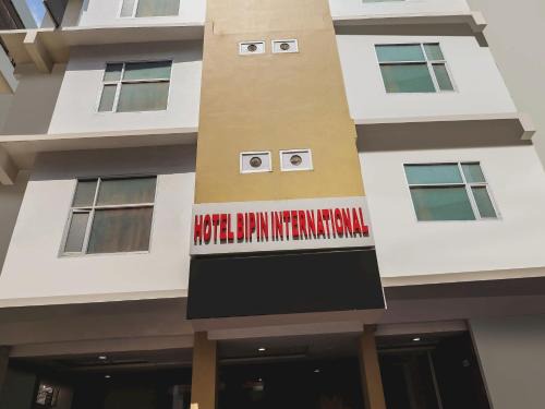 Auli Hotel | Super Capital O Seven Wonders Inn Near Sahara Ganj Mall