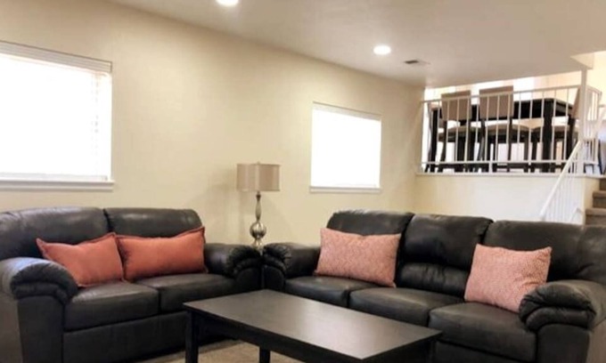 Parkborough House | Super Clean Home in quiet Centennial Neighborhood