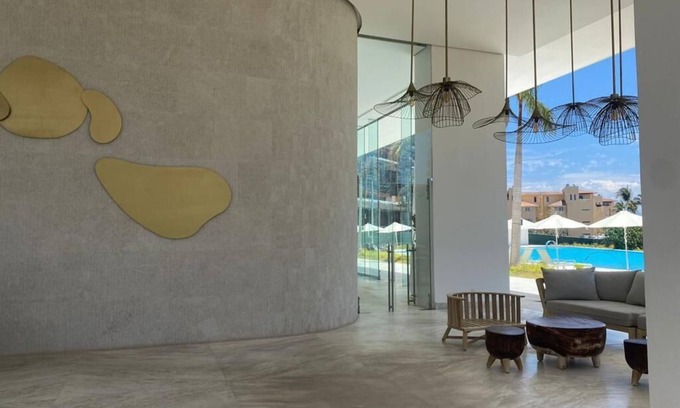 Flamingos Apartment | Super Cozy 1 bedroom apartment with balcony and beach access