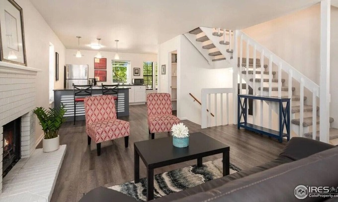 Fort Collins Condo | Super cute remodeled 2 bedroom, 2 bath, pet friendly 1-car garage home in FoCo!
