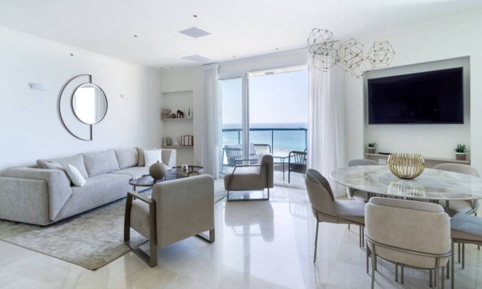 Tel Aviv Promenade Apartment | Super Luxury Sea View Apartment!
