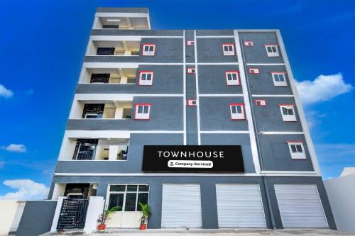 Serilingampally Hotel | Super Townhouse Nallagandla Lingampally