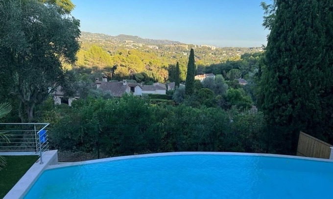 Mougins Apartment | Superb 3-suite apartment with 3 terraces