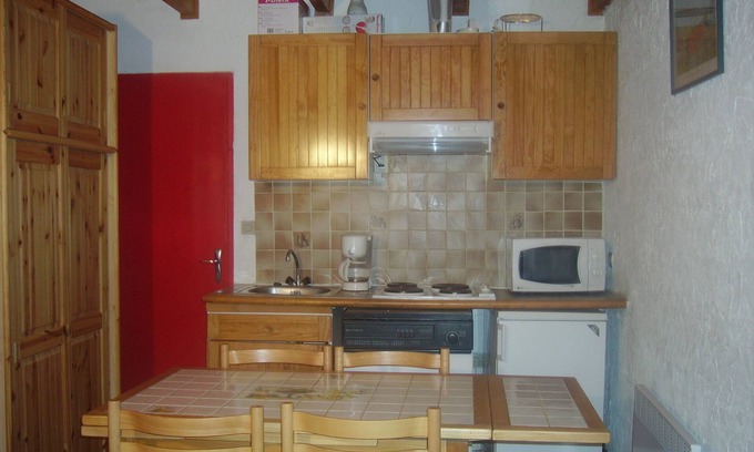 Saint-Sorlin-d'Arves Apartment | Superb 4/5 pers apartment in family chalet summer swimming pool