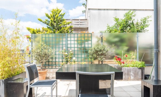 Centre Ville Apartment | SUPERB apartment at the gates of PARIS