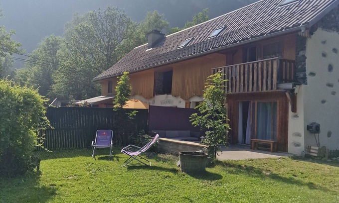 Le Bourg-d'Oisans Apartment | Superb apartment for seasonal or year-round rental in le Bourg-d'Oisans Isère