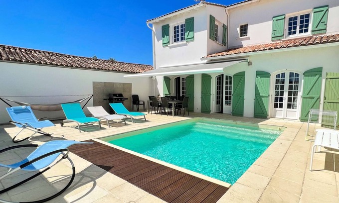 Loix House | Superb architect villa with heated swimming pool