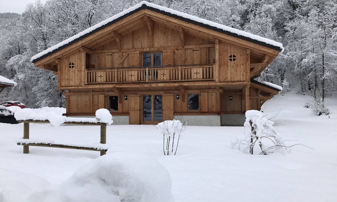 Samoens Ski Chalet | Superb contemporary chalet in a quiet location with beautiful mountain views