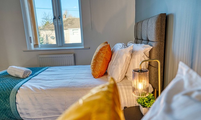 Derby House | Superb Contractor House