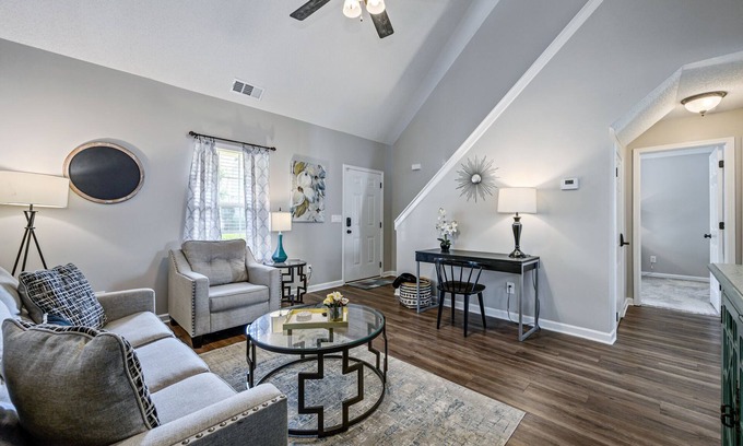 Cartersville House | Superb For Traveling Workers Near Cartersville