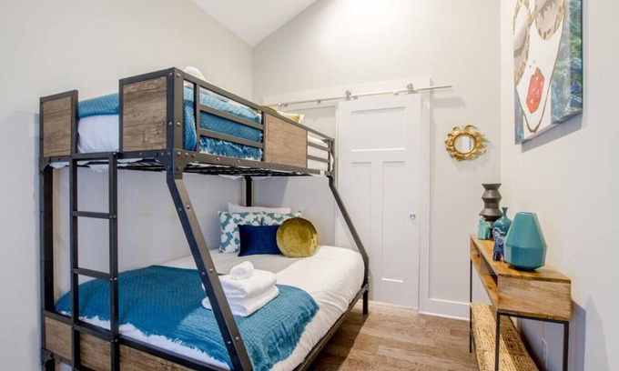 Historic Waverly House | Superb Luxury-Big And Gorgeous- 10 Comfy Beds