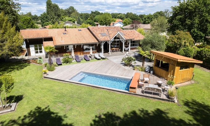 Lege-Cap-Ferret Villa | Superb Villa D'archi LEGE CAP Ferret 242 M2 Swimming pool Boulodrome land 2200 m2