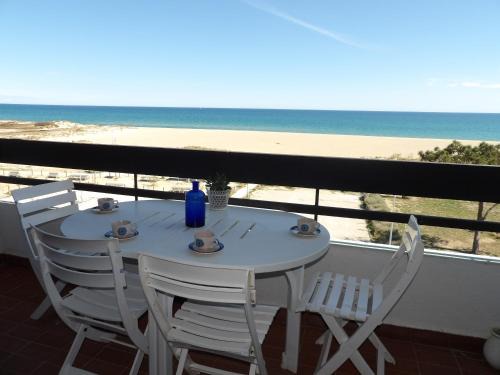 Saint-Cyprien Plage Apartment | Superbe appart face a la mer a St Cyprien