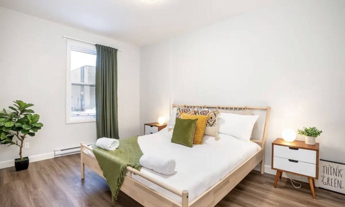 Vieux-Limoilou Apartment | Superbe Appartement Authentique Monlimoilou