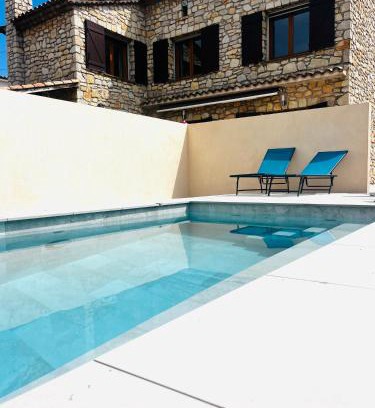 Puget-sur-Argens Villa | Superbe bâtisse en pierre et piscine