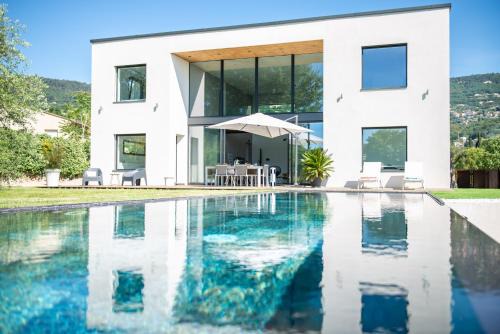 Peymeinade Villa | Superbe villa contemporaine