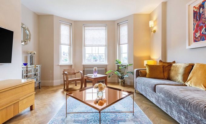 Harlesden Apartment | Superbly appointed and peaceful central London apartment