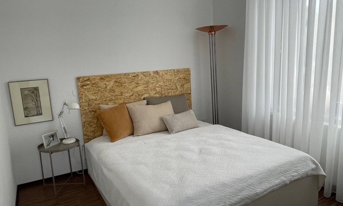 Rhein-Erft-Kreis District Apartment | Superior Apartment: City location Museums Castles Phantasialand shuttle on the doorstep