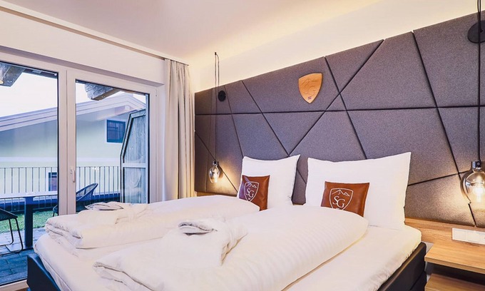 Rain Apartment | Superior Doppelzimmer mit Balkon Flex HP - Hotel Stockinggut by Avenida Leogang