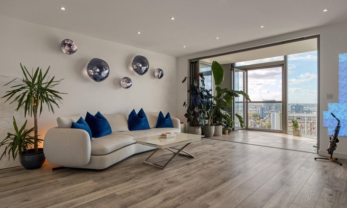Syon Apartment | Superior Luxury 2BD|2BA w Spectacular View