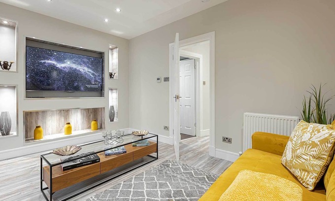Falkirk Apartment | Superior One Bedroom Apartment 200