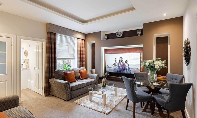 Falkirk Apartment | Superior One Bedroom Apartment 170