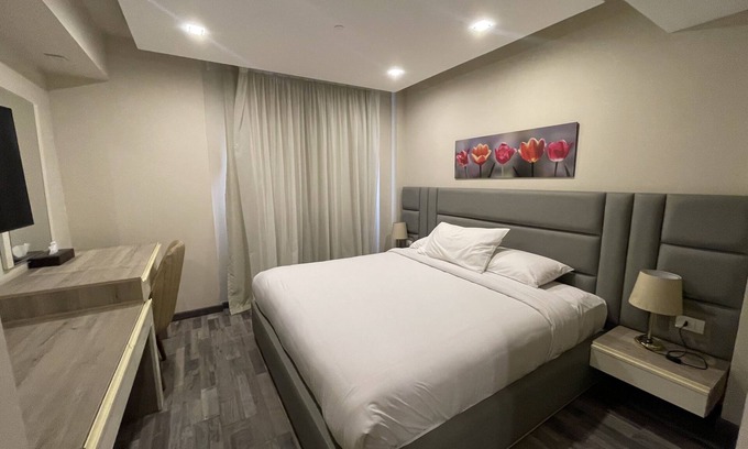 Heliopolis Apartment | Superior Studio King - 5 min away from Airport