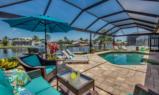 Pelican Villa | Superior water view (western exposure) 4 bedroom villa (sleeps 8)