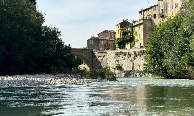 Vaison-la-Romaine Apartment | Sur le Pont