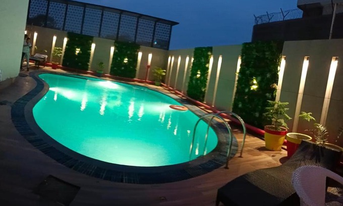 Taj Ganj Hotel | Surasena Regal Vista Agra