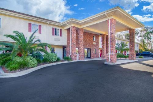 Brunswick Hotel | SureStay Hotel by Best Western Brunswick