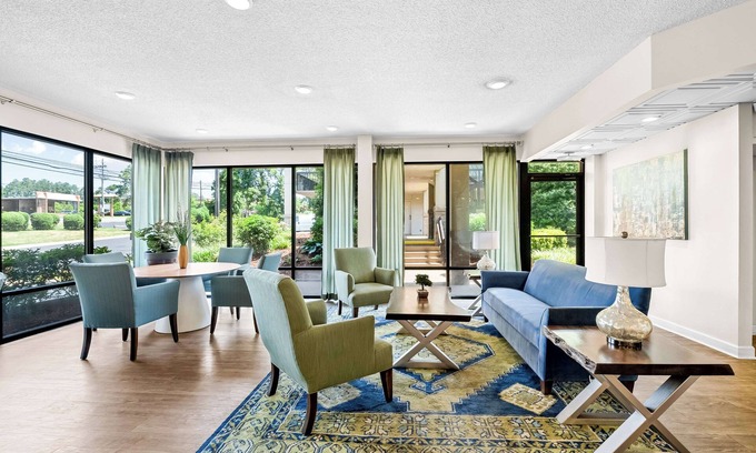 Southern Pines Hotel | SureStay Plus Hotel by Best Western Southern Pines Pinehurst