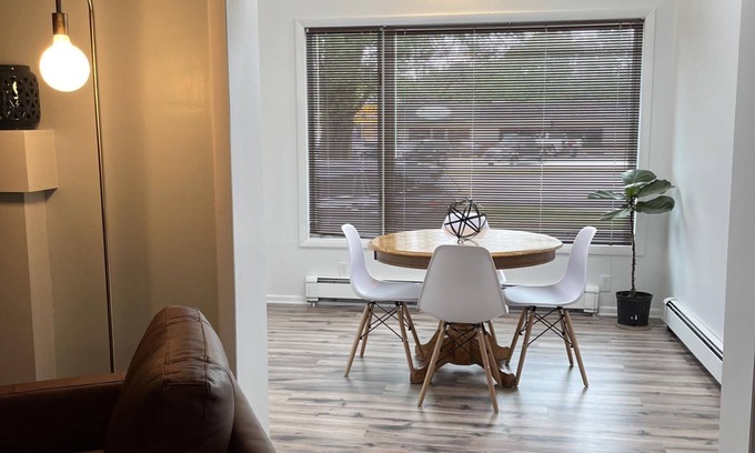Muskegon House | Surf Shack- North Muskegon Oasis