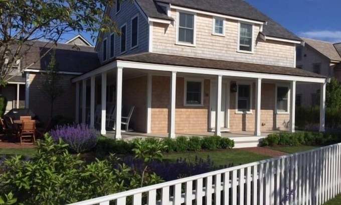 Nantucket House | Surfside Beach home in Beach Plum Community with Pool, Tennis and Fitness Center