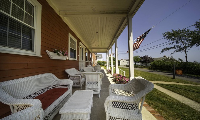 Chatham Bed & Breakfast | Surfside Inn Chatham
