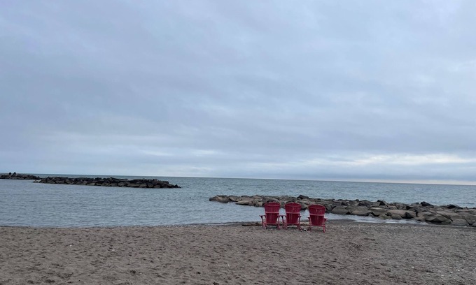 The Beaches Apartment | Sustainable 1-Bedroom Apartment in 100-year old Beach Cottage